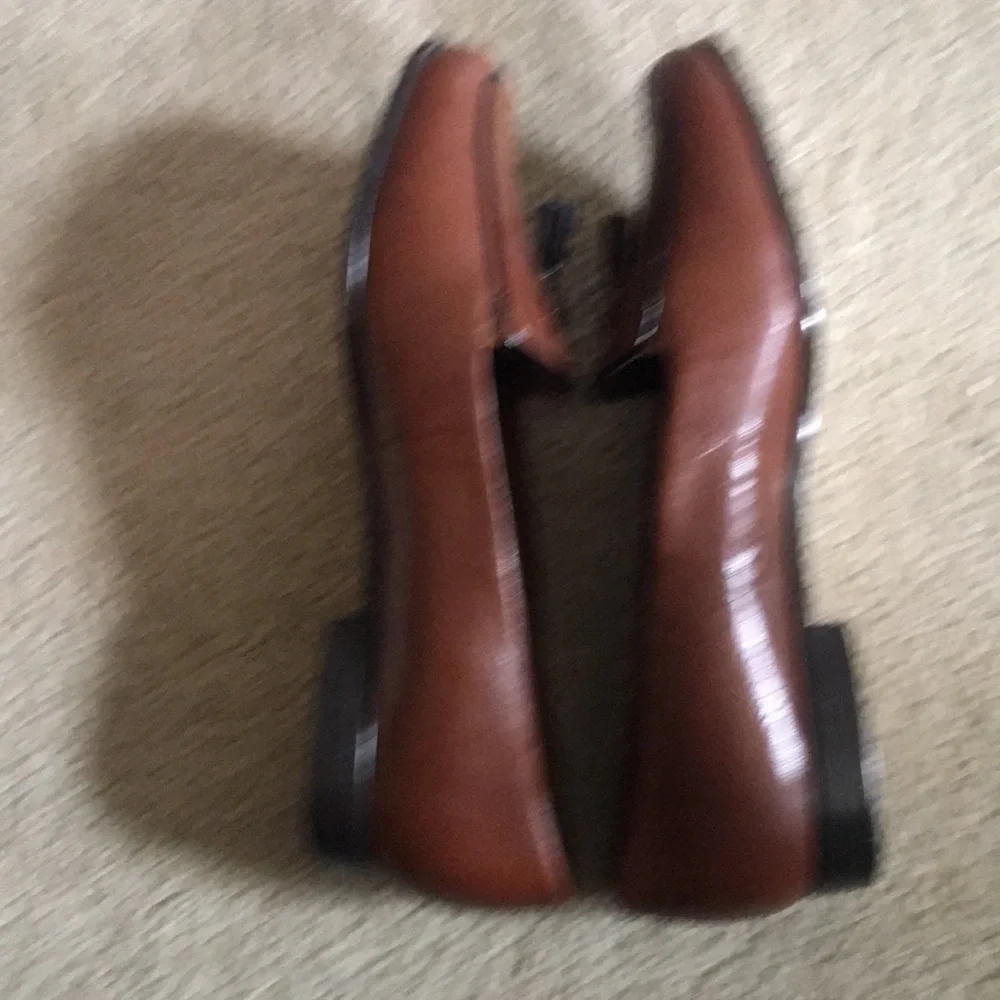 Trotters Brown Tasseled Leather Upper Flat Slip On Shoes-Size 10WW